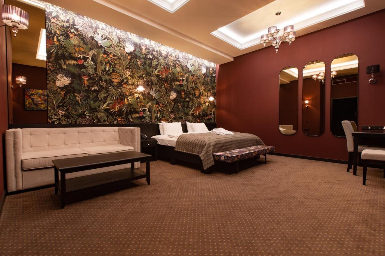 Tsunami Spa Hotel Dnipro Bagian luar foto