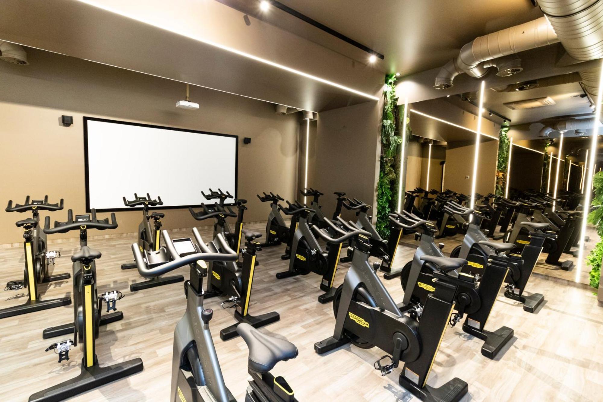 Tsunami Spa Hotel Dnipro Bagian luar foto