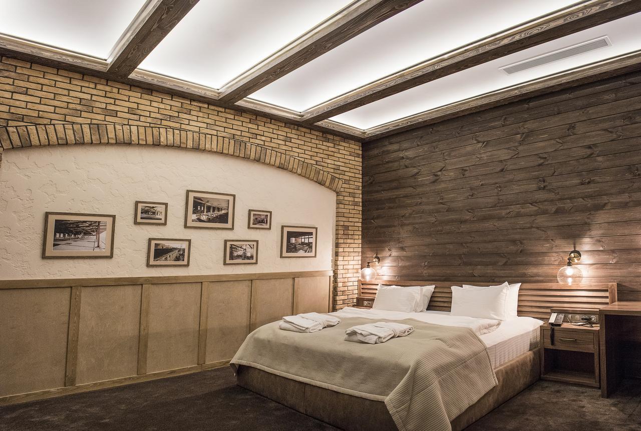 Tsunami Spa Hotel Dnipro Bagian luar foto