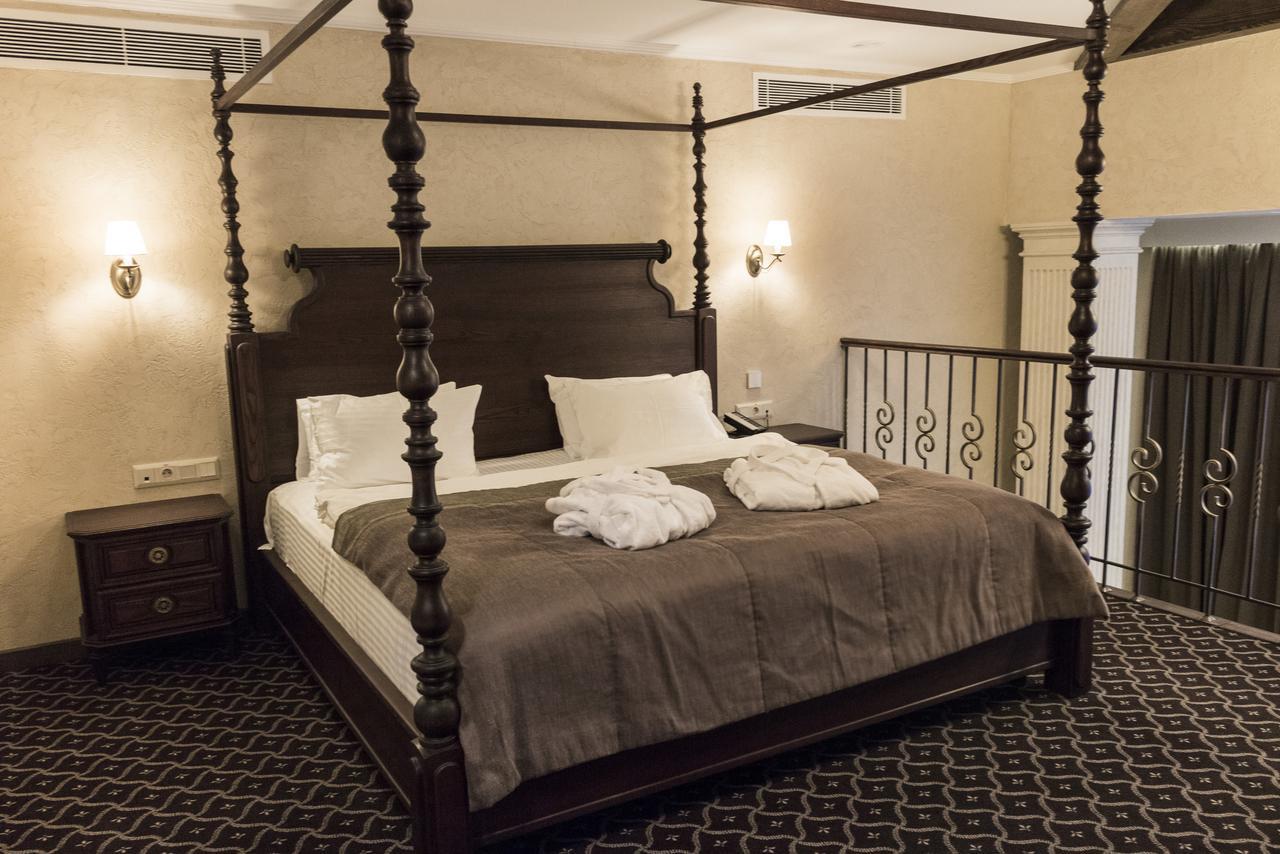 Tsunami Spa Hotel Dnipro Bagian luar foto